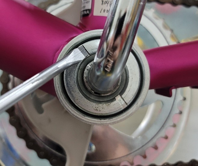 Bicycle Crank Bearings Replacement