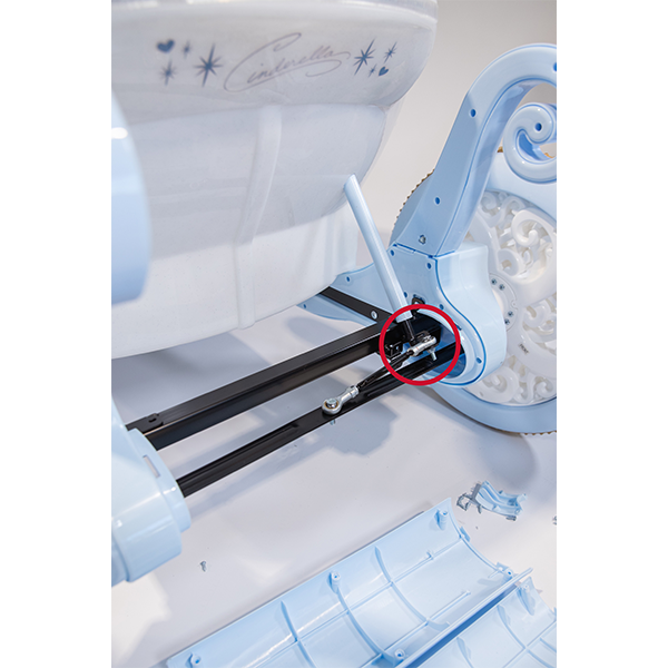 24V Carriage Front Wheels Do Not Turn with Steering Wheel